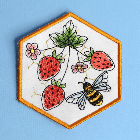 Oh Honey Bee & Strawberries Coaster (In-the-Hoop)