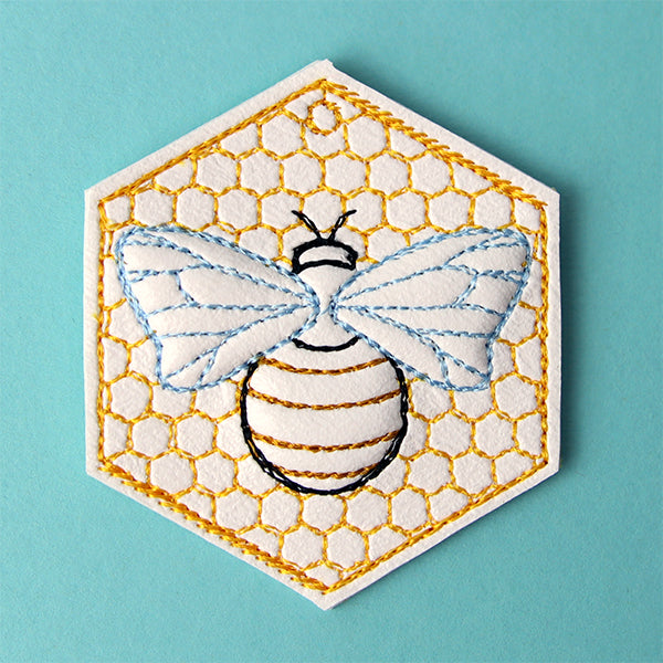 Buzzing Bee Keychain (In-the-Hoop) (Puff Foam)