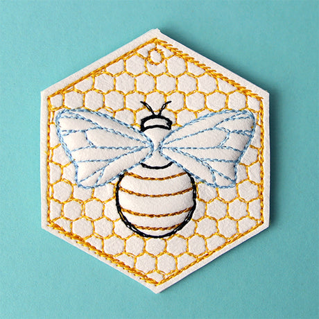 Buzzing Bee Keychain (In-the-Hoop) (Puff Foam)