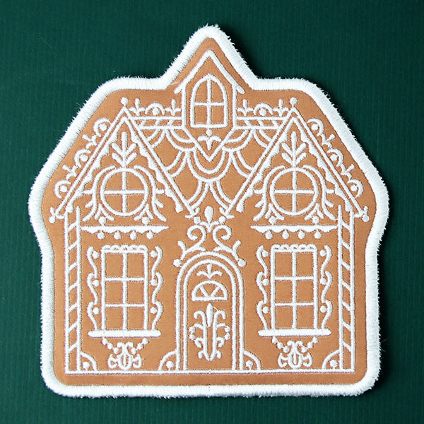 Classic Gingerbread House Trivet (In-the-Hoop)