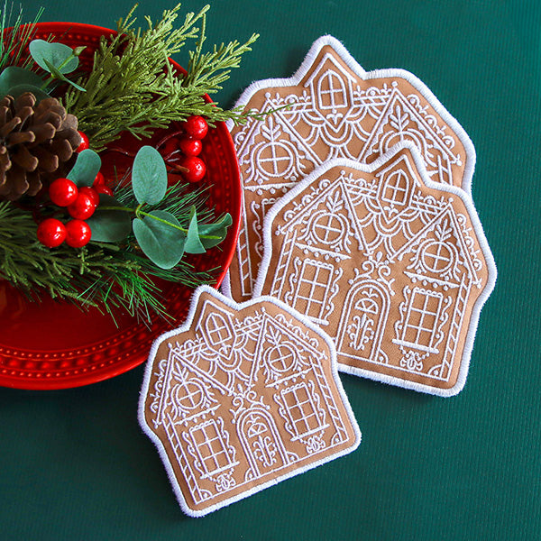 Classic Gingerbread House Trivet (In-the-Hoop)
