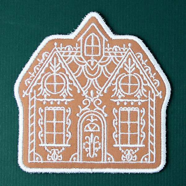 Classic Gingerbread House Trivet (In-the-Hoop)