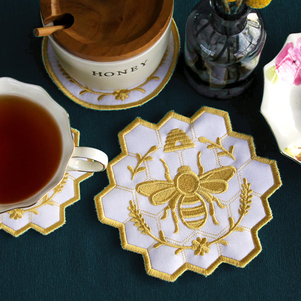 Bee in the Kitchen Trivet (In-the-Hoop)