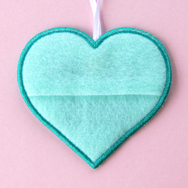 Candy Heart Treat Holder - Love Bug (In-the-Hoop)