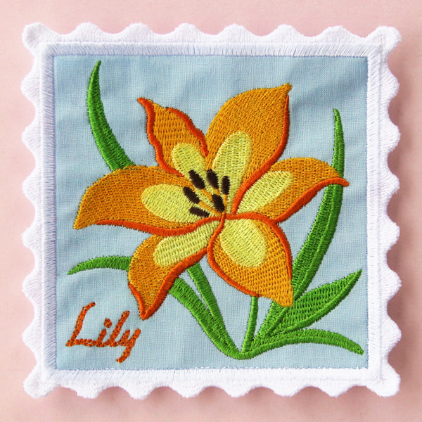 Lace Edge Flower Stamp Coaster - Lily (In-the-Hoop)