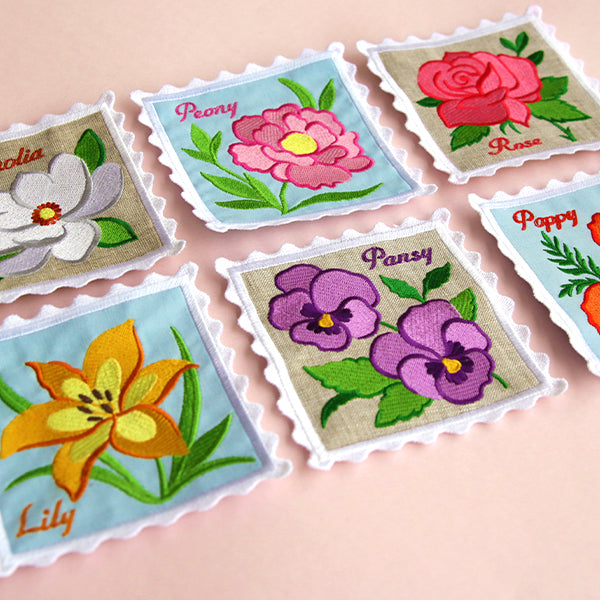 Lace Edge Flower Stamp Coaster - Poppy (In-the-Hoop)