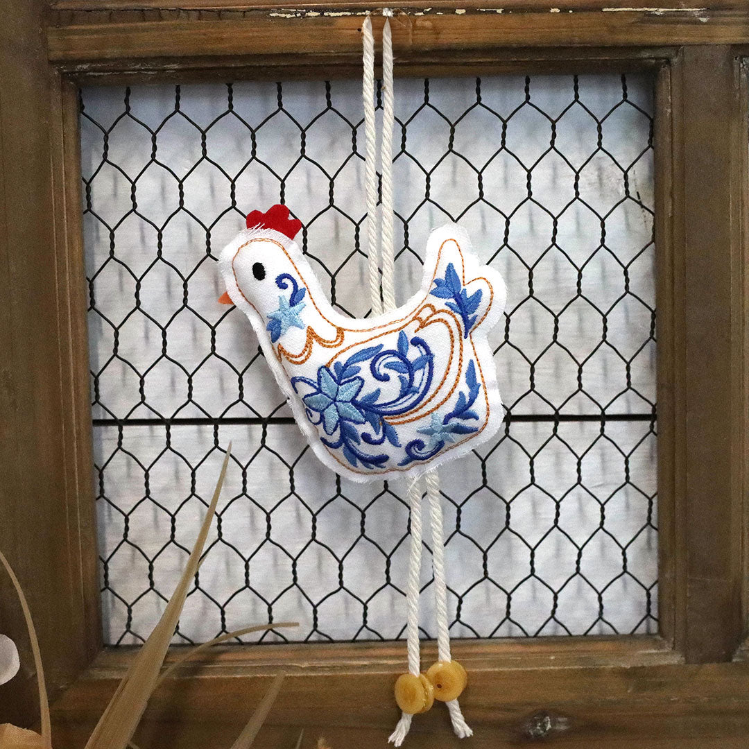 Folk Art Hen Stuffie (In-the-Hoop)
