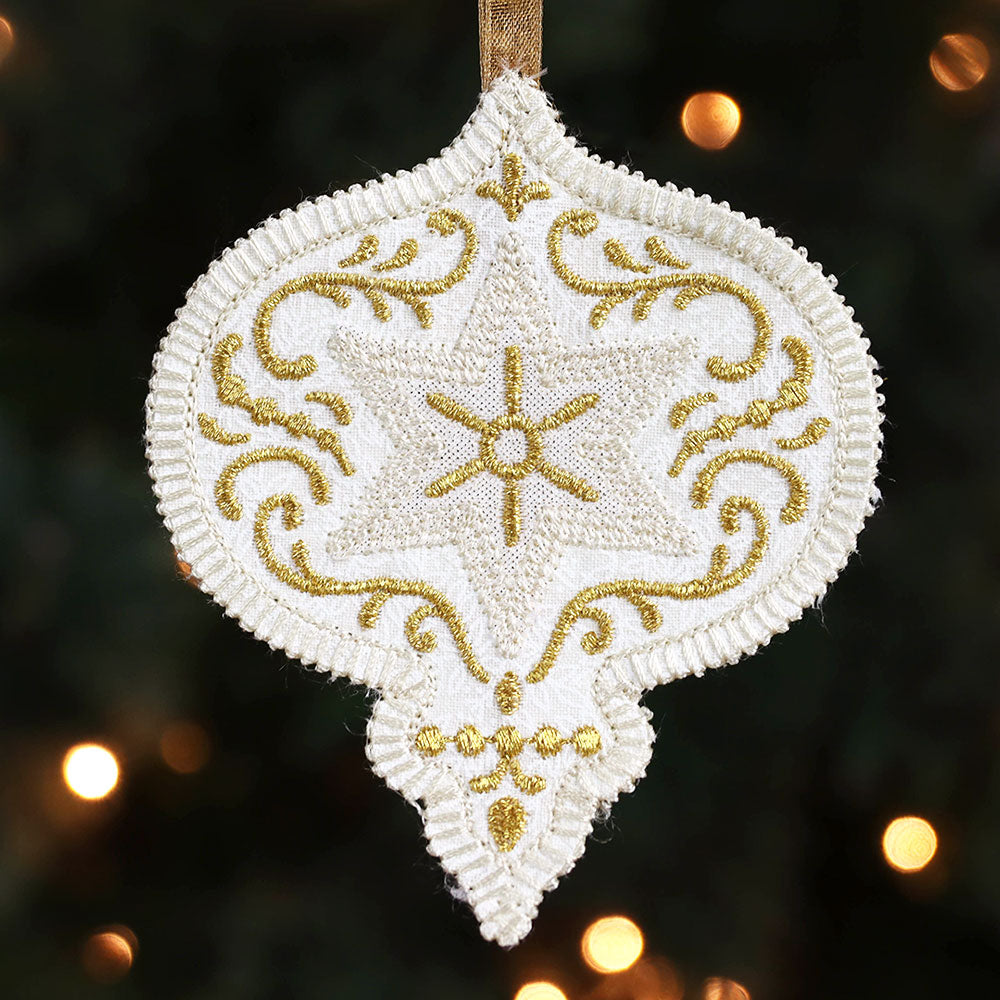 Heirloom Applique Christmas Ornament (In-the-hoop)