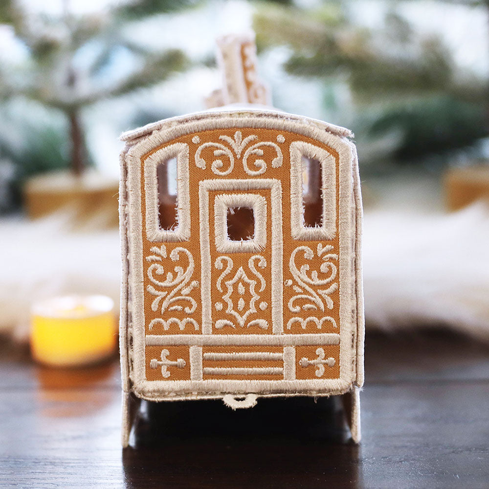 3D Christmas Gingerbread Train Engine (In-the-Hoop)