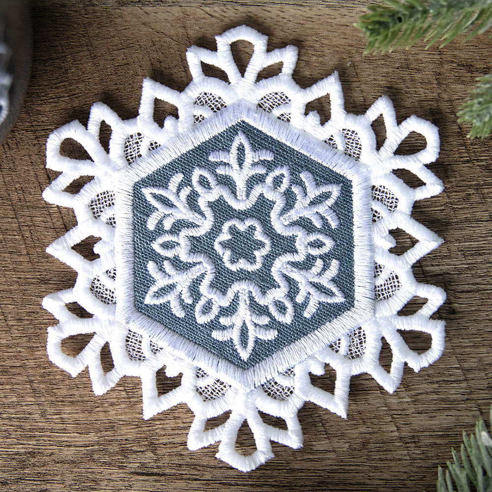 Lace Edge Snowflake Coaster 3 (In-the-Hoop)
