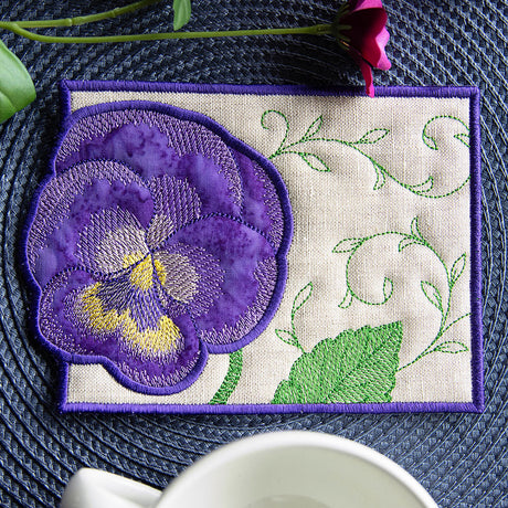 Bloom Mug Rug - Pansy (In-the-Hoop)