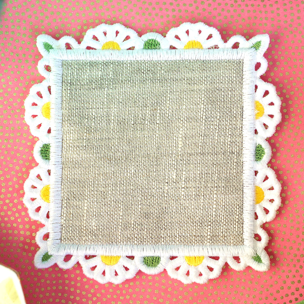 Blank Daisies Scalloped Edge Coaster (In-the-Hoop)