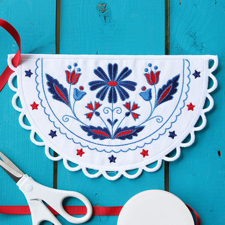Americana Half Circle Bunting (In-the-Hoop)