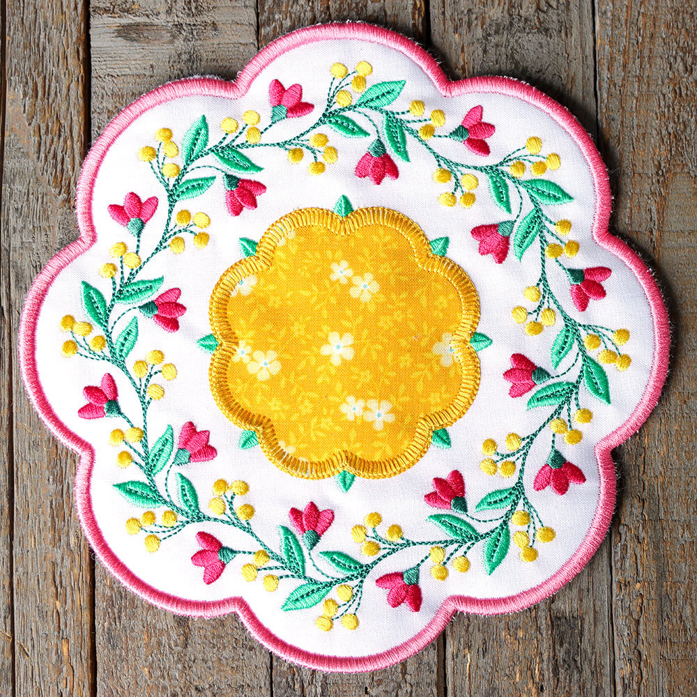 Floral Flair Candle Mat (In-the-Hoop)
