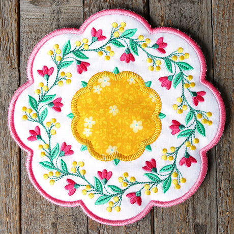 Floral Flair Candle Mat (In-the-Hoop)