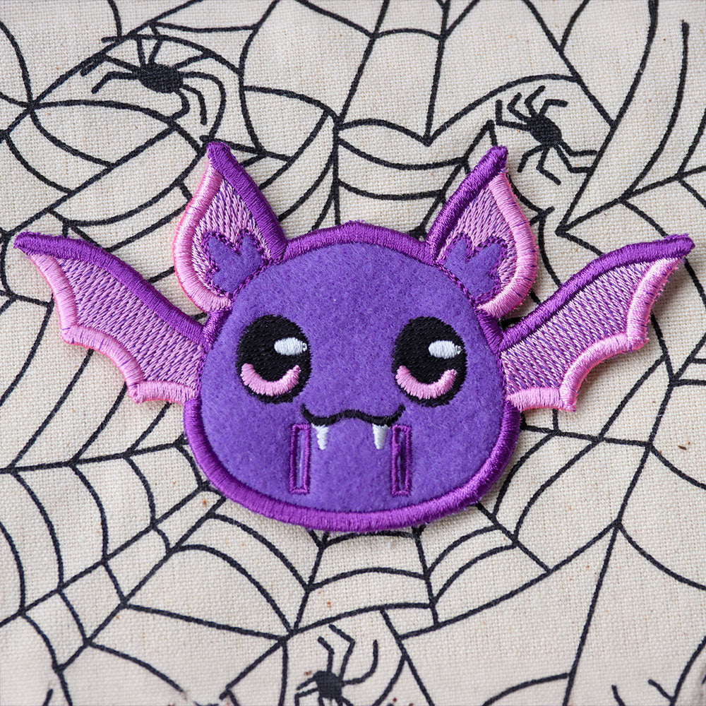 Cute Bat Lollipop Holder (In-the-Hoop)