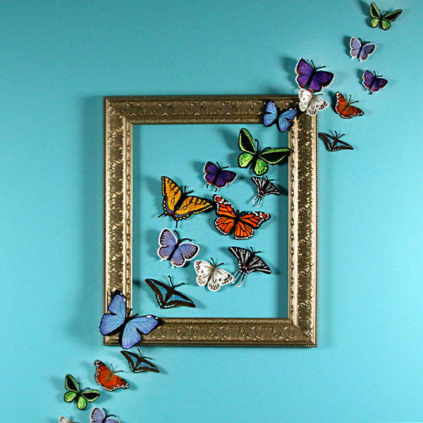 Free-Flying Eastern Tailed Blue (In-the-Hoop)