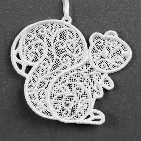 Woodland Treasures - Squirrel (Lace)