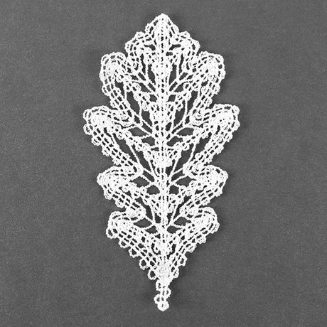 Falling Oak Leaf (Battenburg Lace)
