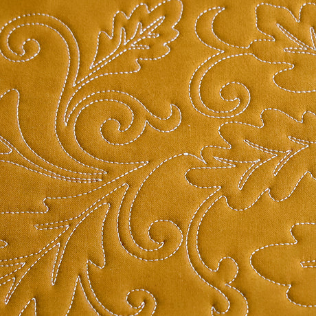 Spiraling Oak Leaves (Edge-to-Edge Quilting)