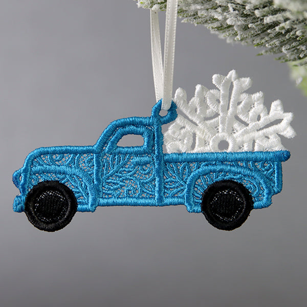 Winter Time Retro Truck Ornament (Lace)
