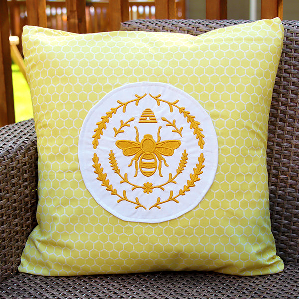 Gilded Honeybee Crest