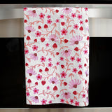 Perfectly Repeatable Strawberries in Bloom