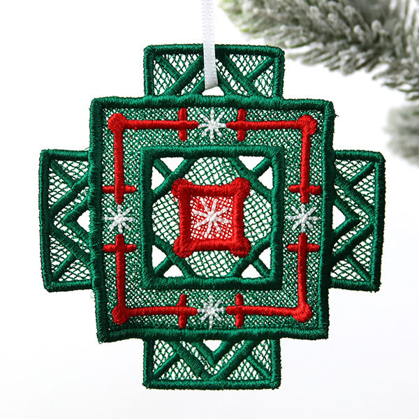 Festive Yuletide Ornament 2 (Lace)