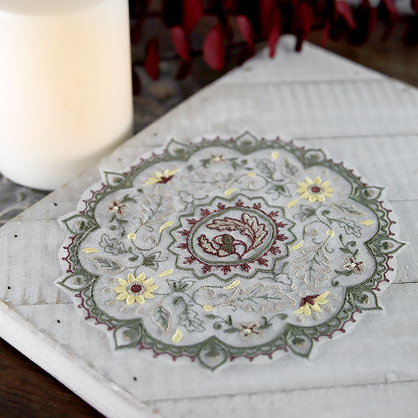 Acorns & Fall Foliage Doily (Organza)