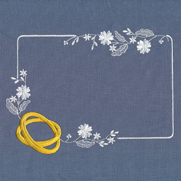 Sheer Ribbons & Rings Quilt Label