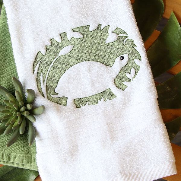 Woodland Turtle (Embossed) – Embroidery Library