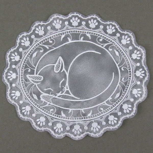 Sleepy Kitty Doily (Organza)