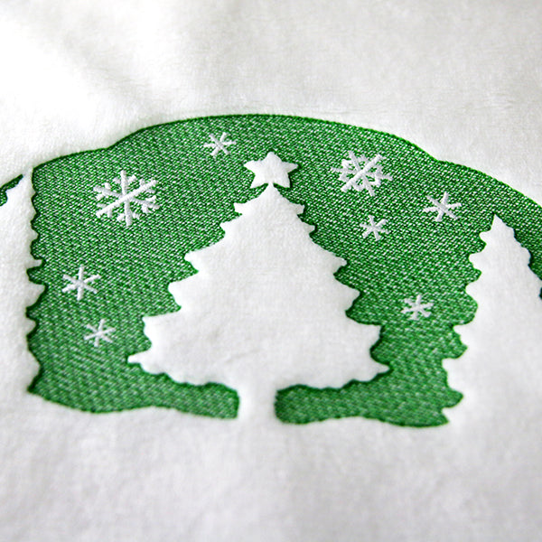 Classic Christmas - Tree (Embossed)