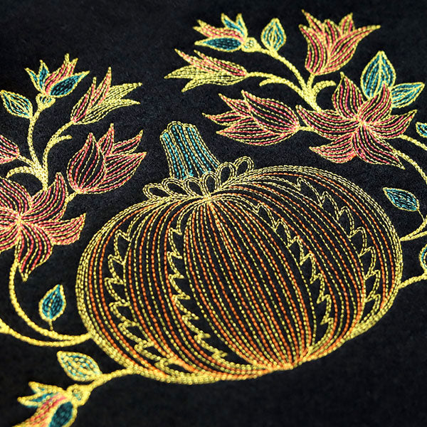 Gilded Autumn Pumpkin Feature