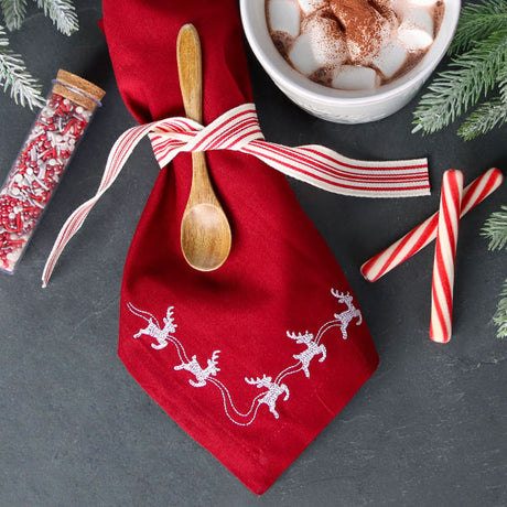 Delicate Christmas Corners - Reindeer