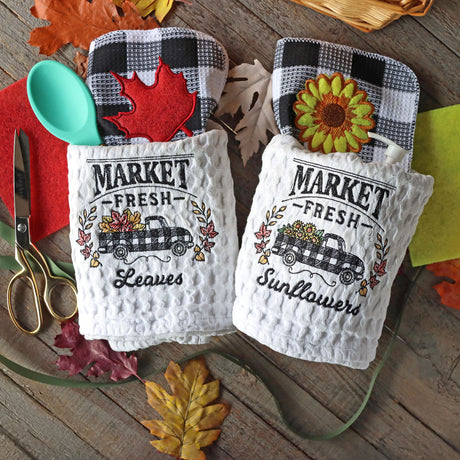 Fresh Market Autumn Retro Truck - Leaves