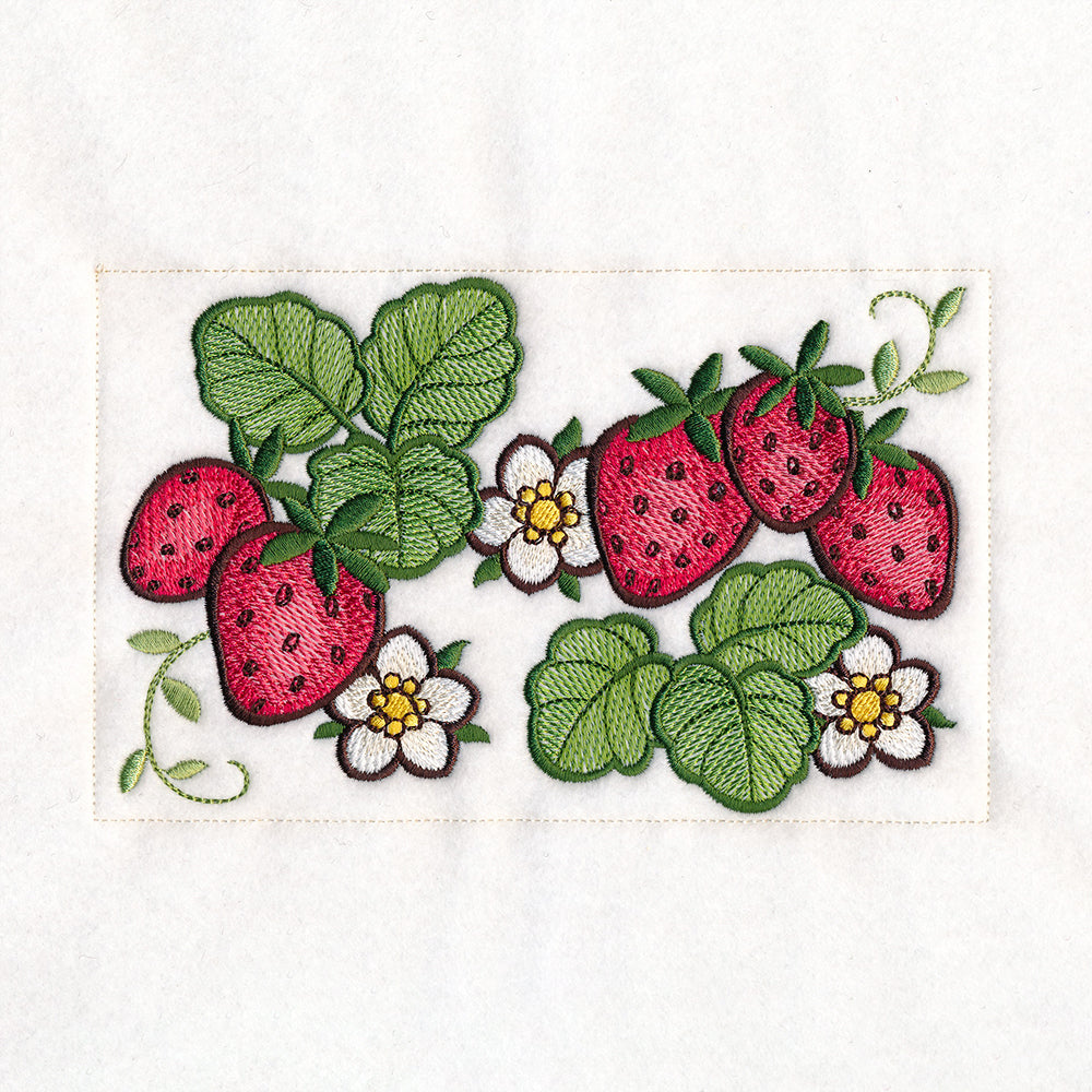Woodland Animals Quilt - Strawberries