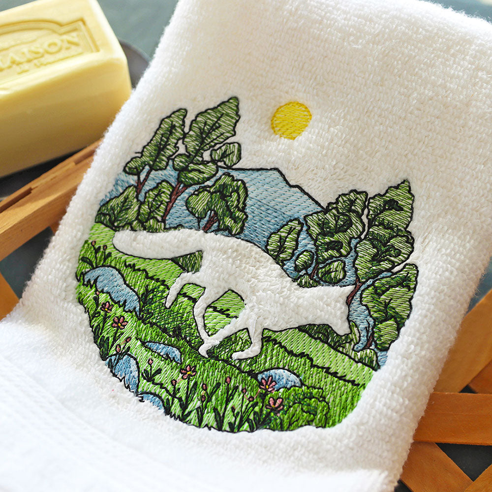 Mountain Fox Silhouette (Embossed)