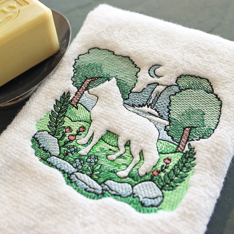 Woodland Wolf Silhouette (Embossed)