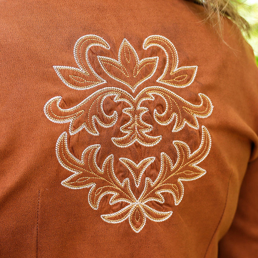 Classic Western Apparel - Top Feature