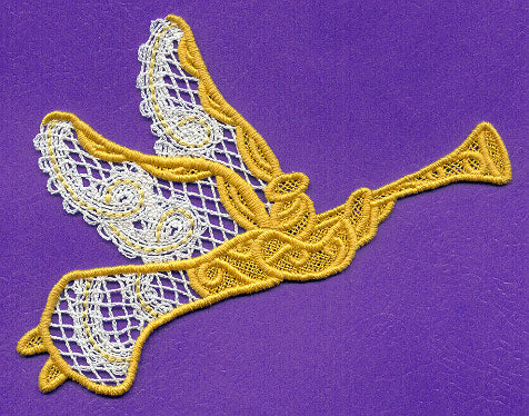 Trumpeting Angel Ornament (Battenburg Lace)