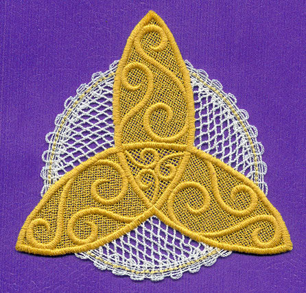 Triquetra Ornament (Battenburg Lace)
