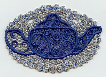 Oil Lamp (Battenburg Lace)