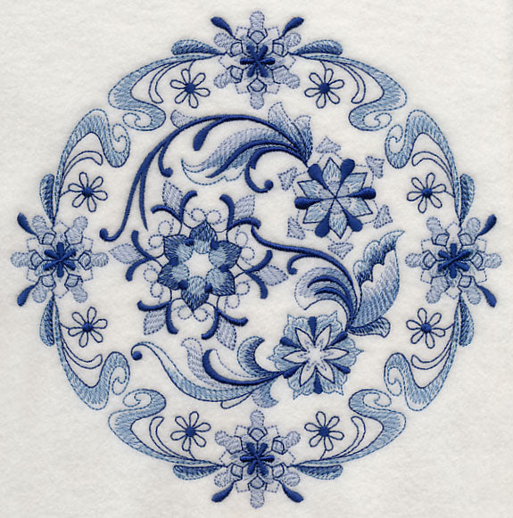 Delft Blue Snowflake Medallion 1