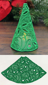 Filigree Tree with Holly and Berries (Lace)