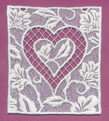 Bunting Heart (Lace)