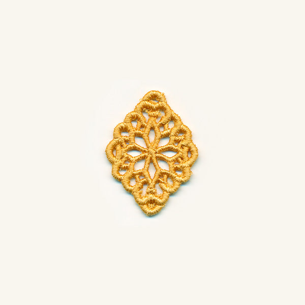 Glam Diamond Medallion (Lace)