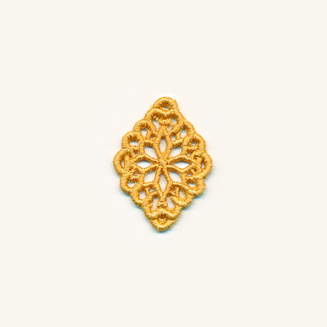 Glam Diamond Medallion (Lace)