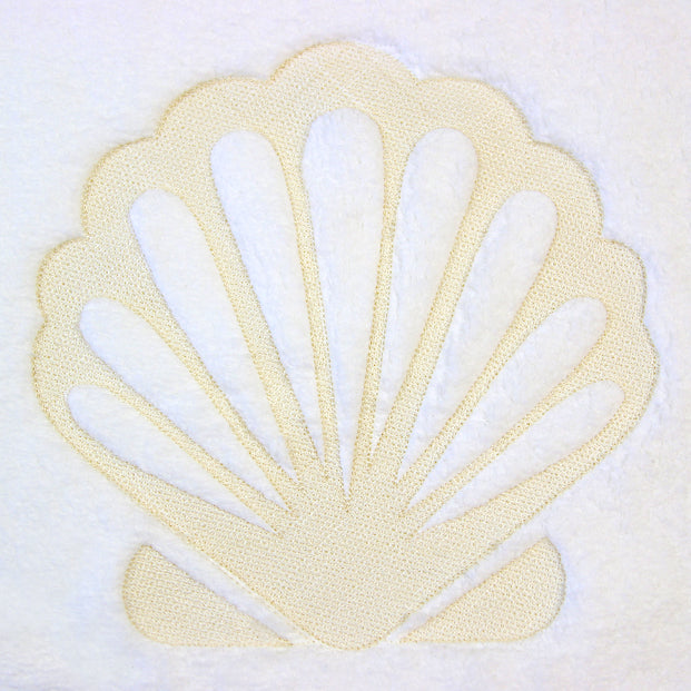 Blissful Fan Seashell (Embossed)