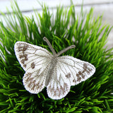 Free-Flying Checkered White (In-the-Hoop)